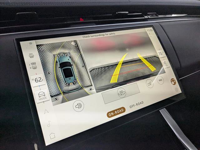 New 2025 Land Rover Range Rover Sport SE image 17