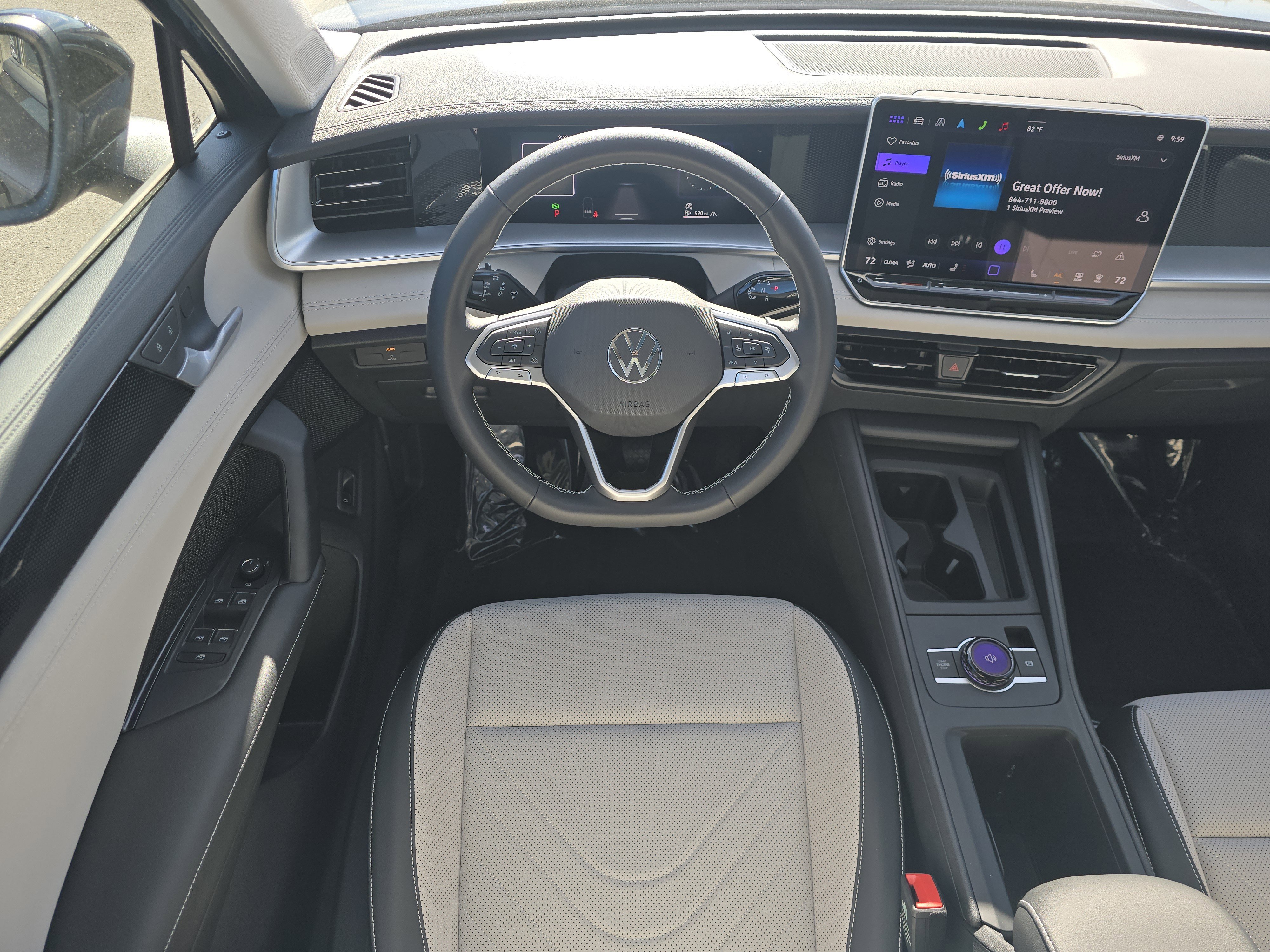 New 2025 Volkswagen Tiguan SE image 20