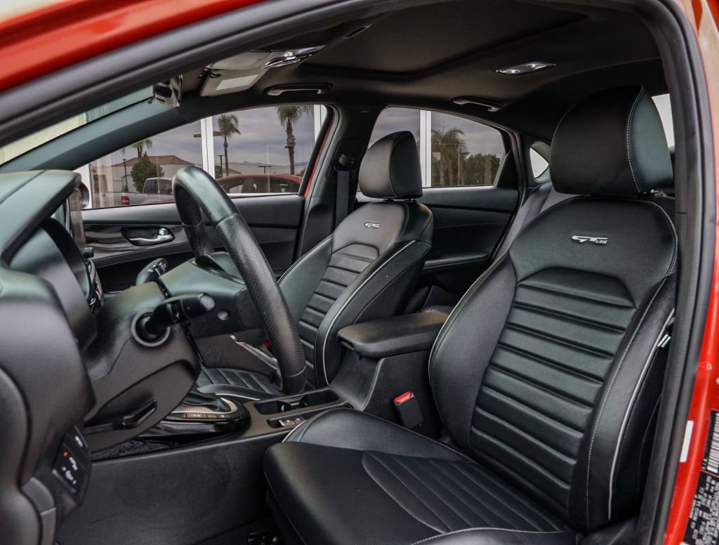 Used 2024 Kia Forte GT-Line w/ GT-Line Premium Package image 17