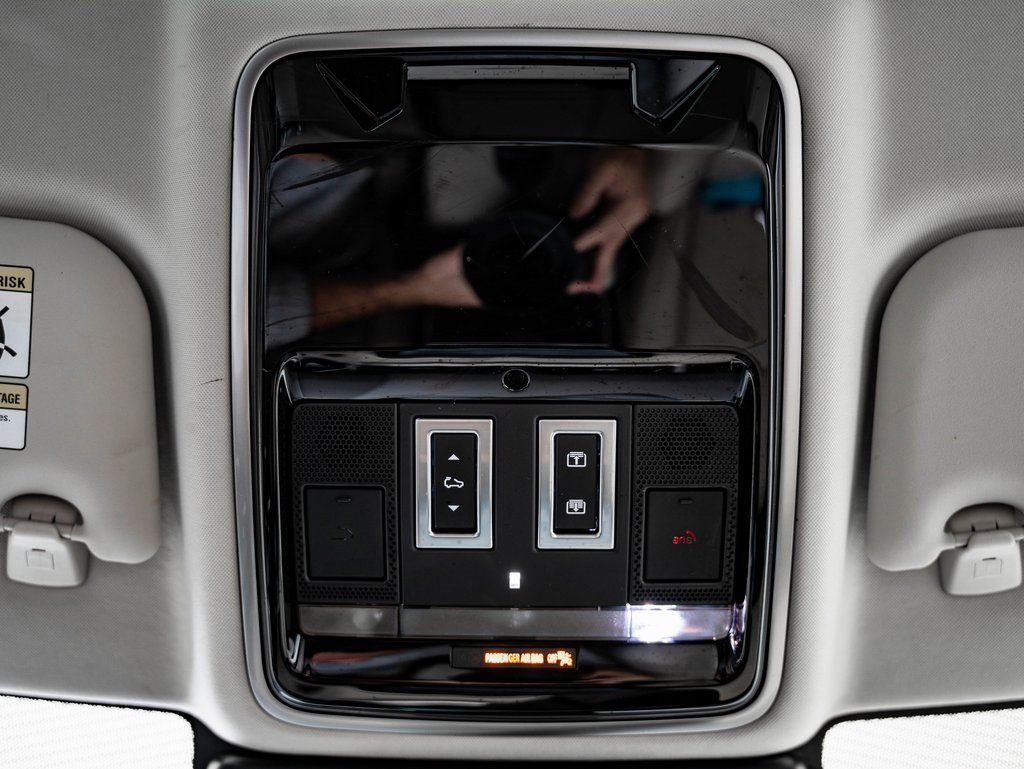 Used 2023 Land Rover Range Rover Velar R-Dynamic S AWD/4WD image 39