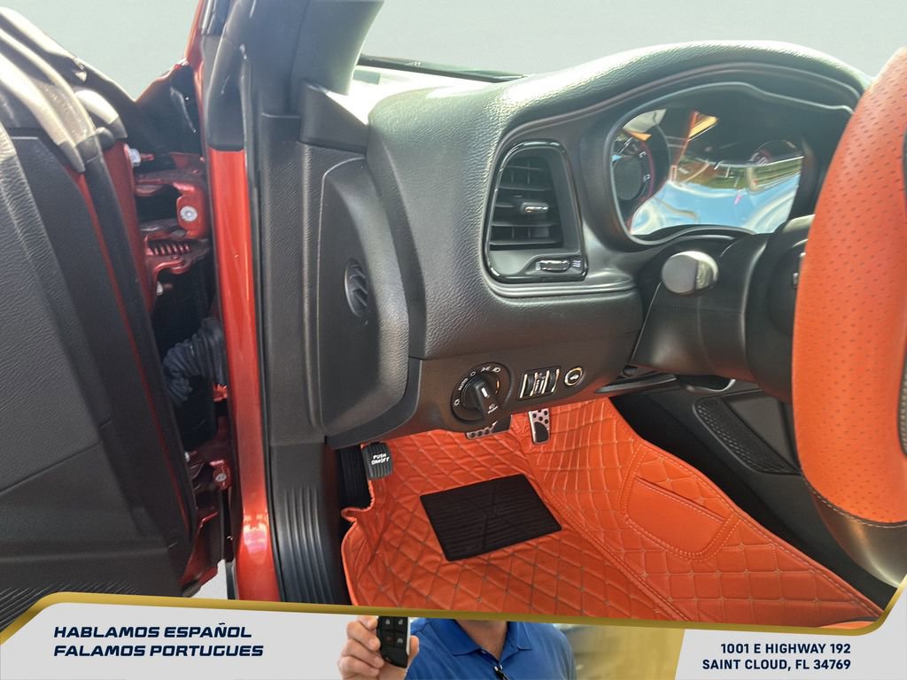 Used 2023 Dodge Challenger SXT w/ Blacktop Package image 15