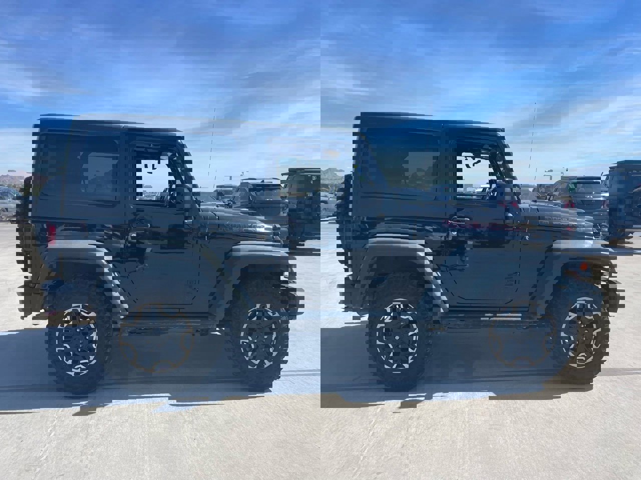 Used 2016 Jeep Wrangler Rubicon image 2