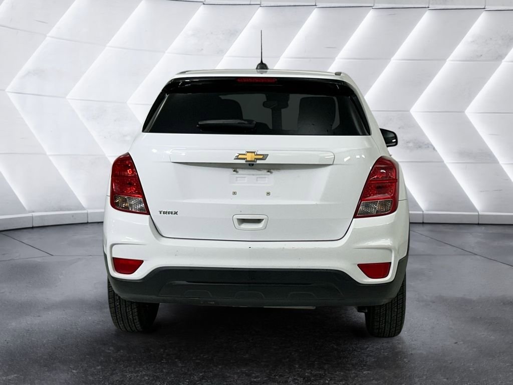 Used 2021 Chevrolet Trax LS w/ Tint and Cruise Package FWD image 5
