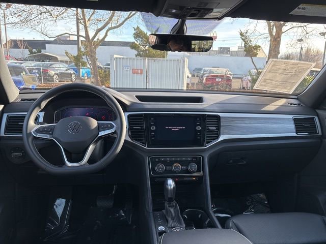 Used 2023 Volkswagen Atlas Cross Sport SE w/ Panoramic Sunroof Package image 29