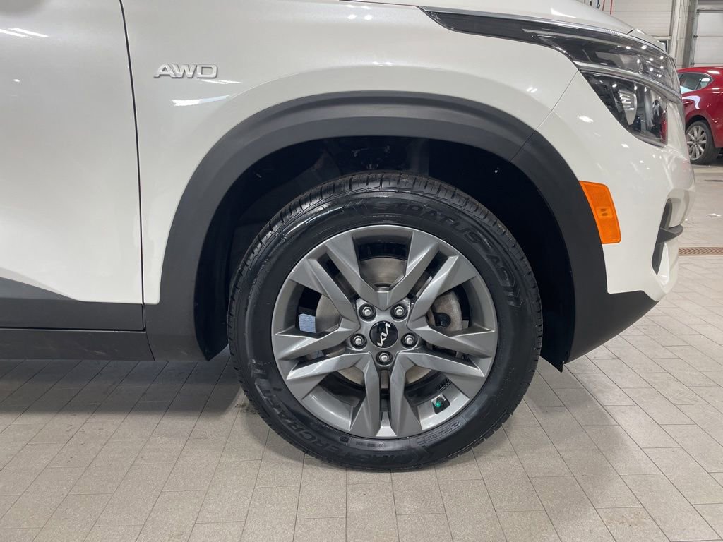 Certified 2023 Kia Seltos S w/ Navigation Package image 25