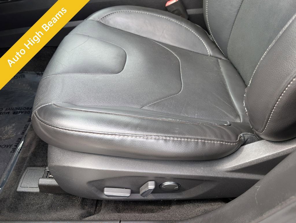 Used 2015 Ford Fusion Energi Titanium w/ Driver Assist Package image 14