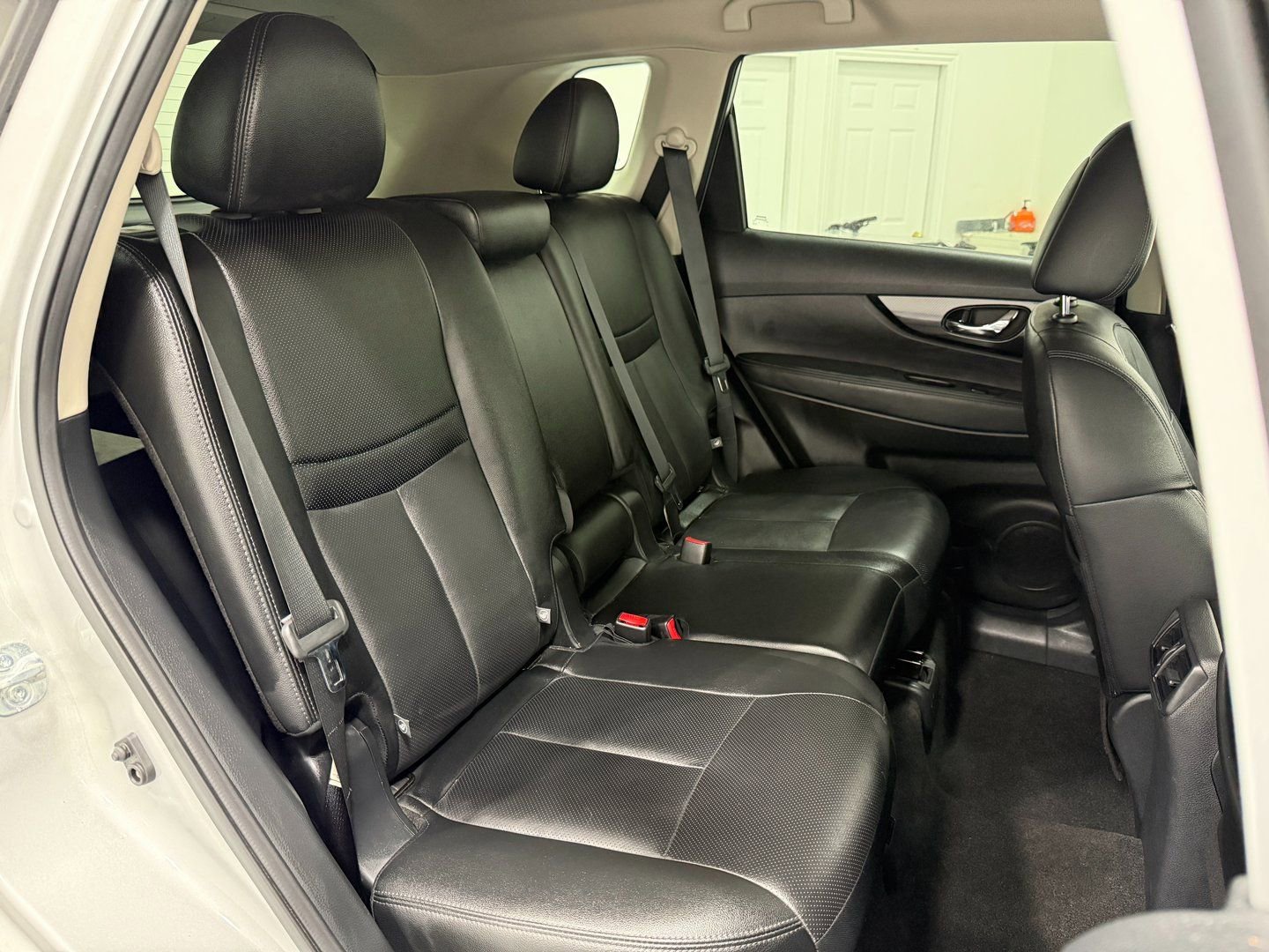 Used 2020 Nissan Rogue SL image 36