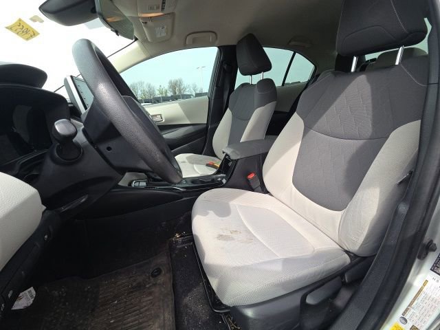 Used 2021 Toyota Corolla LE image 20