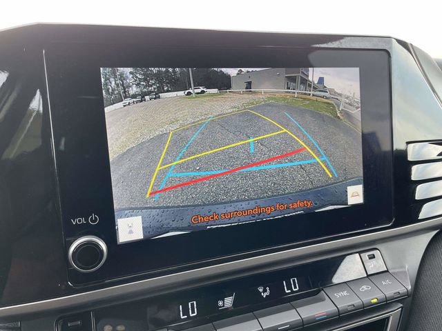 Used 2025 Toyota Camry LE image 24