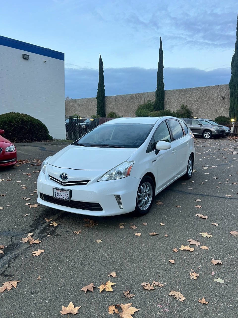 Used 2013 Toyota Prius V Two image 3