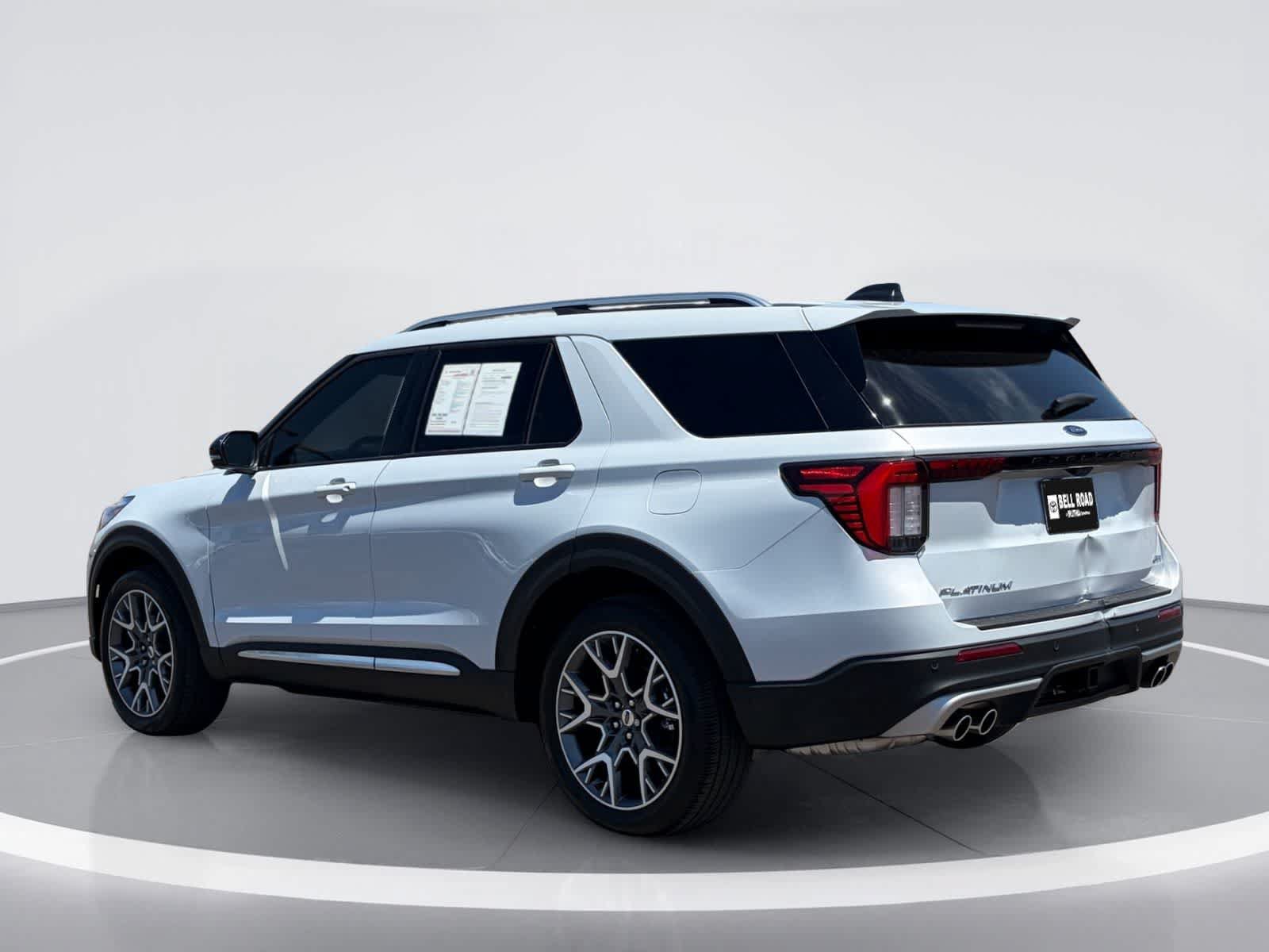 Used 2025 Ford Explorer Platinum w/ Ultimate Package AWD/4WD image 4