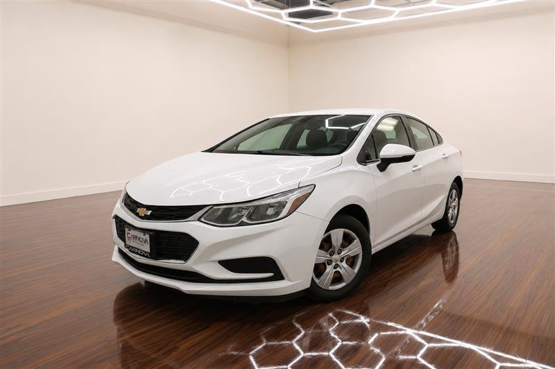 Used 2018 Chevrolet Cruze LS FWD image 32