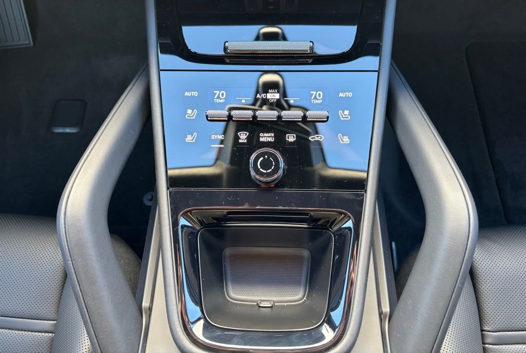 New 2026 Porsche Cayenne GTS image 26