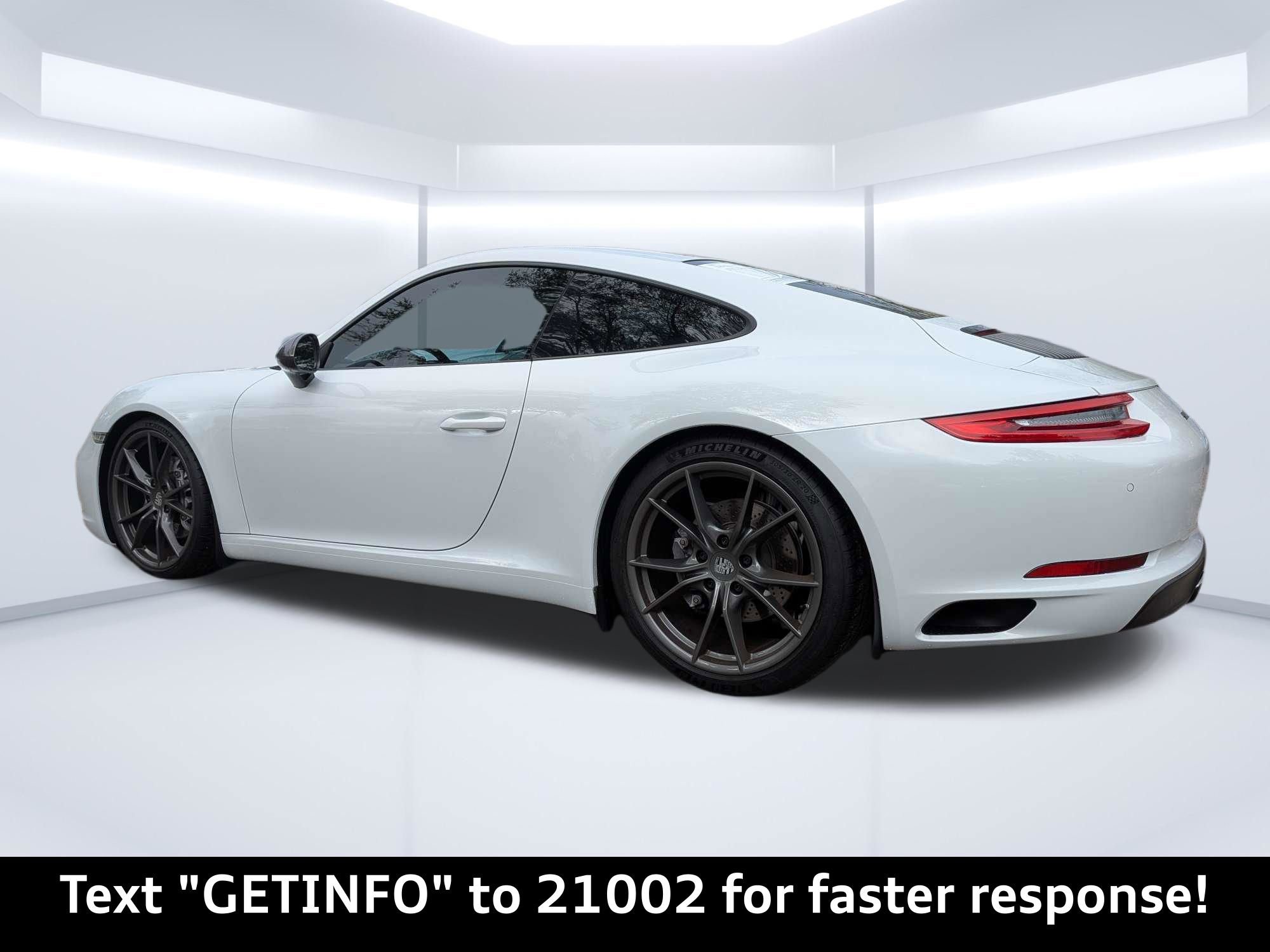 Used 2019 Porsche 911 Carrera T image 6