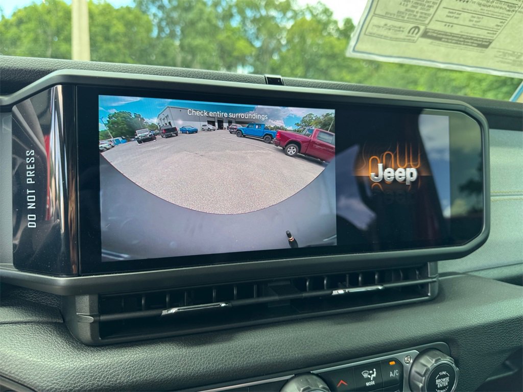 New 2025 Jeep Wrangler Sport S image 27