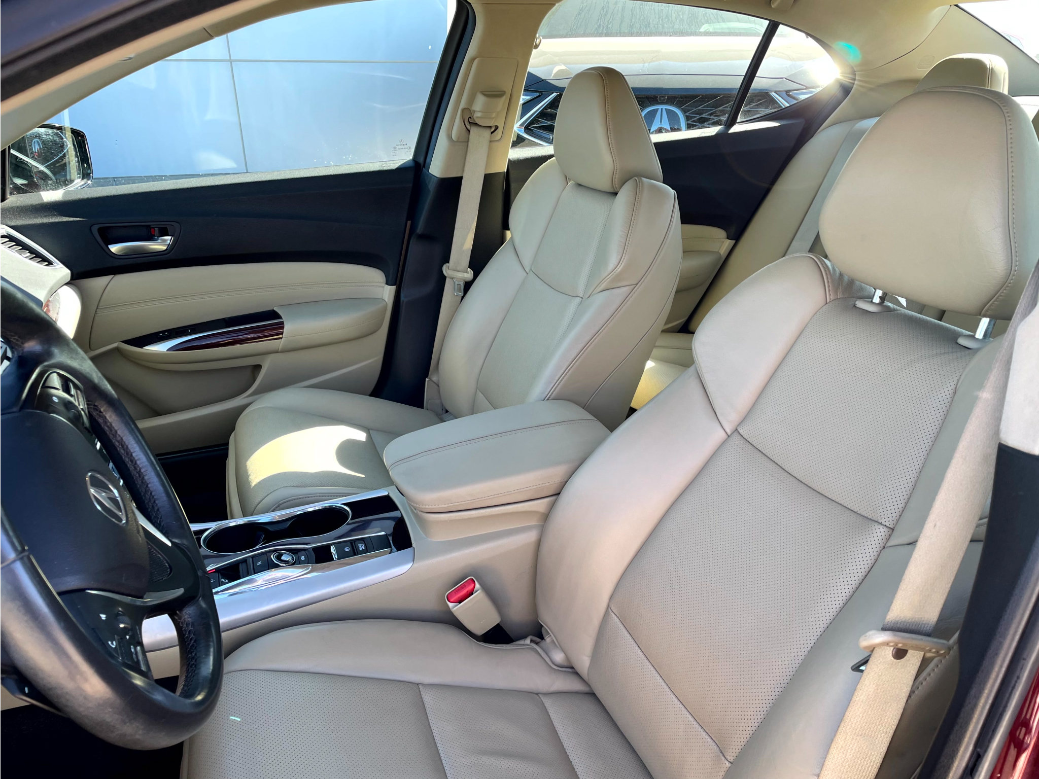 Used 2016 Acura TLX w/ Technology Package FWD image 11