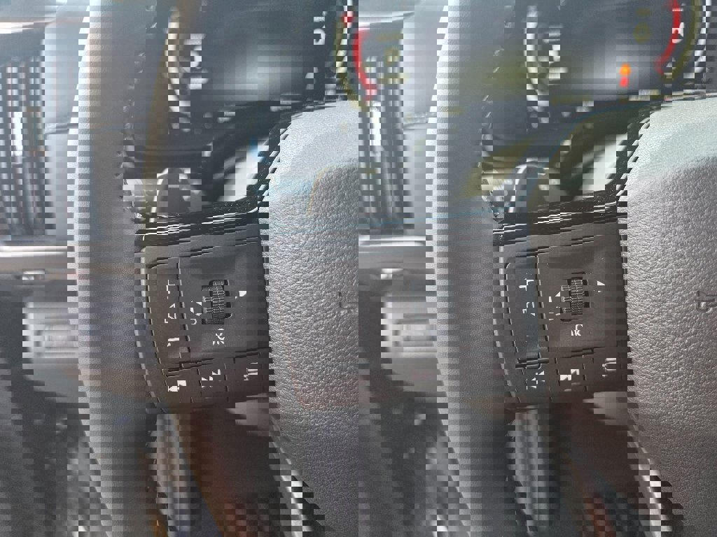 New 2026 Nissan Pathfinder SL image 22