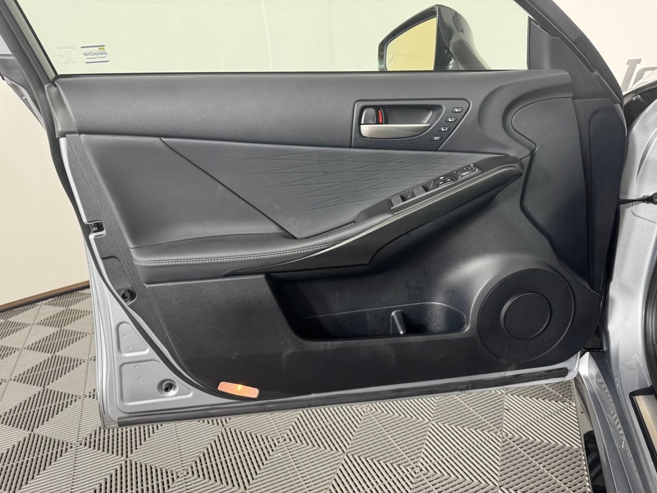 Used 2025 Lexus IS 350 F Sport AWD/4WD image 9