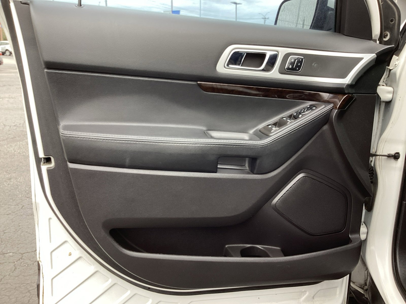 Used 2014 Ford Explorer Limited w/ Equipment Group 301A image 32