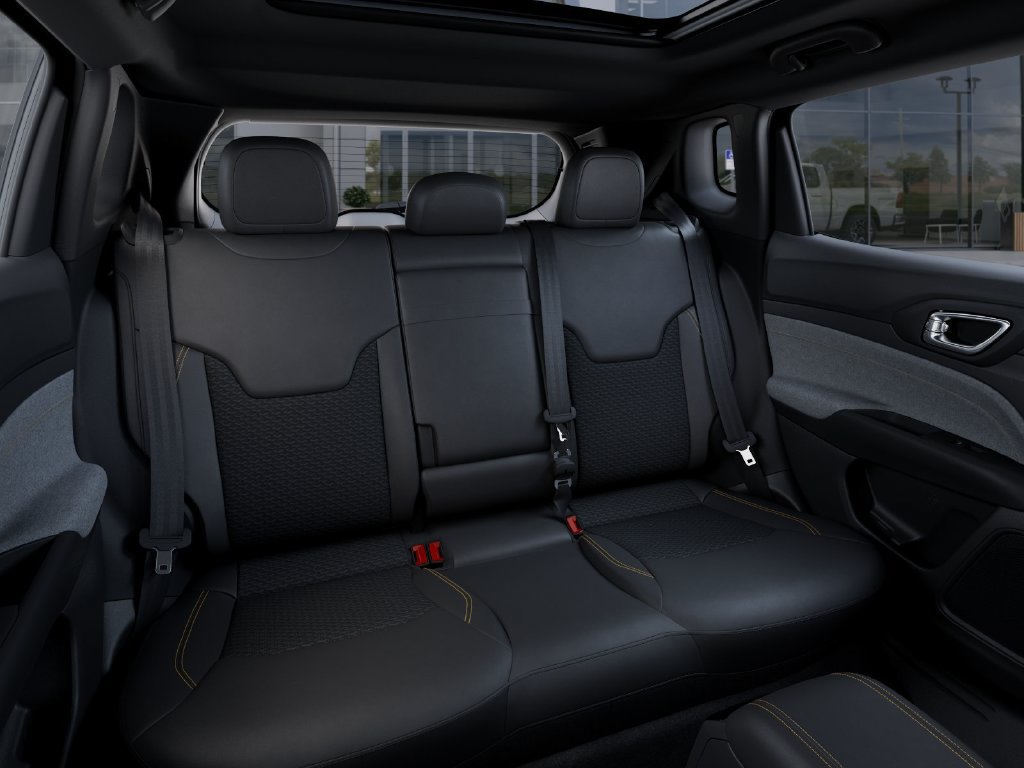 New 2026 Jeep Compass Latitude AWD/4WD image 15
