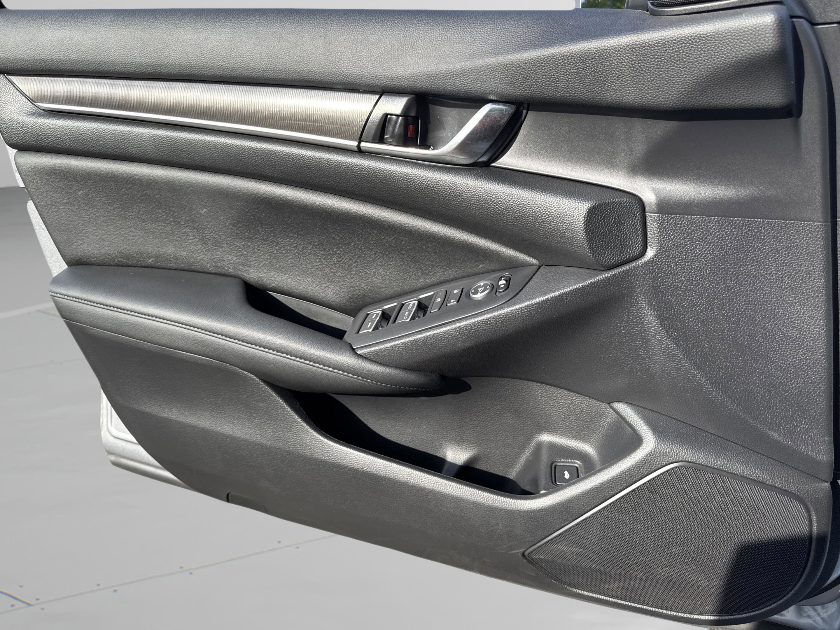 Used 2022 Honda Accord Sport Special Edition image 19