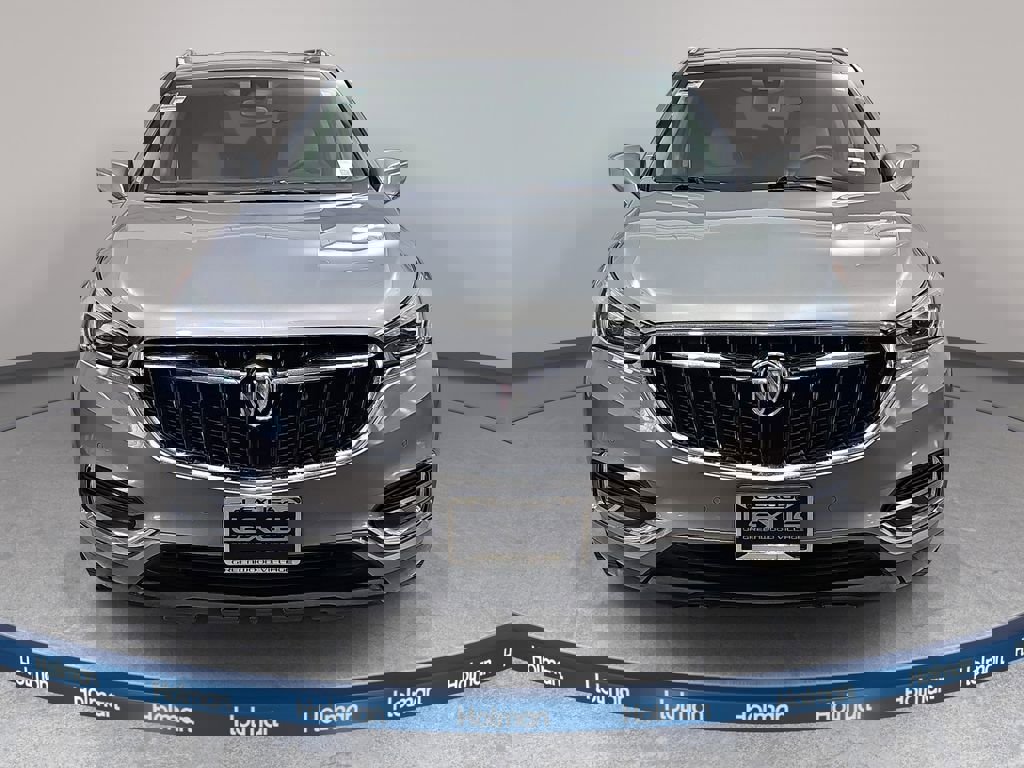 Used 2018 Buick Enclave Premium w/ Experience Buick Package image 3