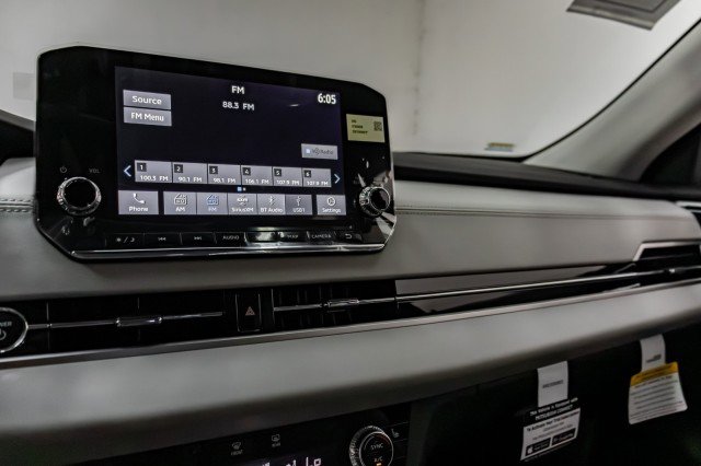 New 2025 Mitsubishi Outlander SEL image 12