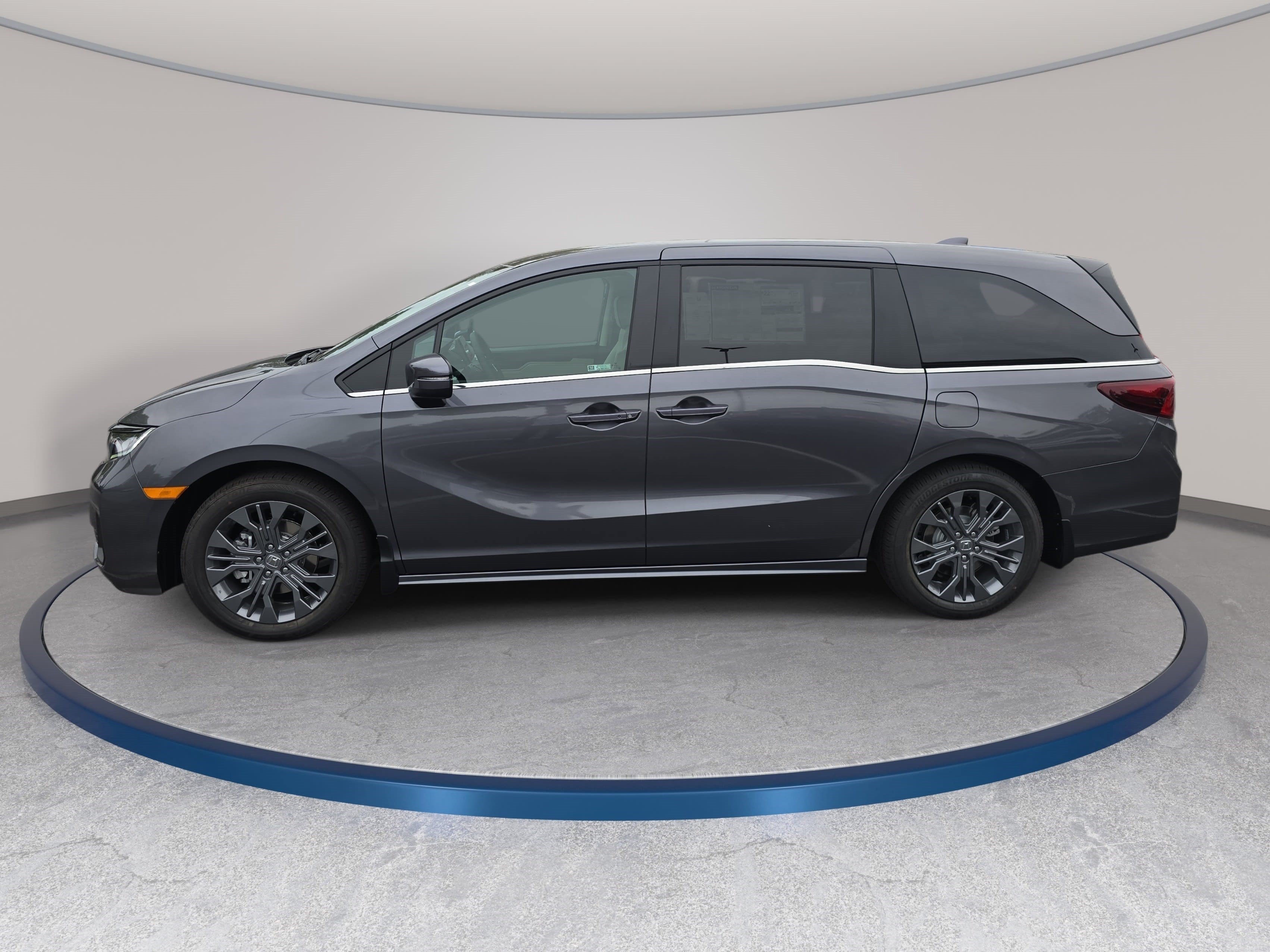 New 2027 Honda Odyssey Touring image 8