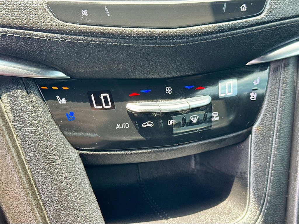 Used 2024 Cadillac XT5 Sportv w/ Technology Package image 15