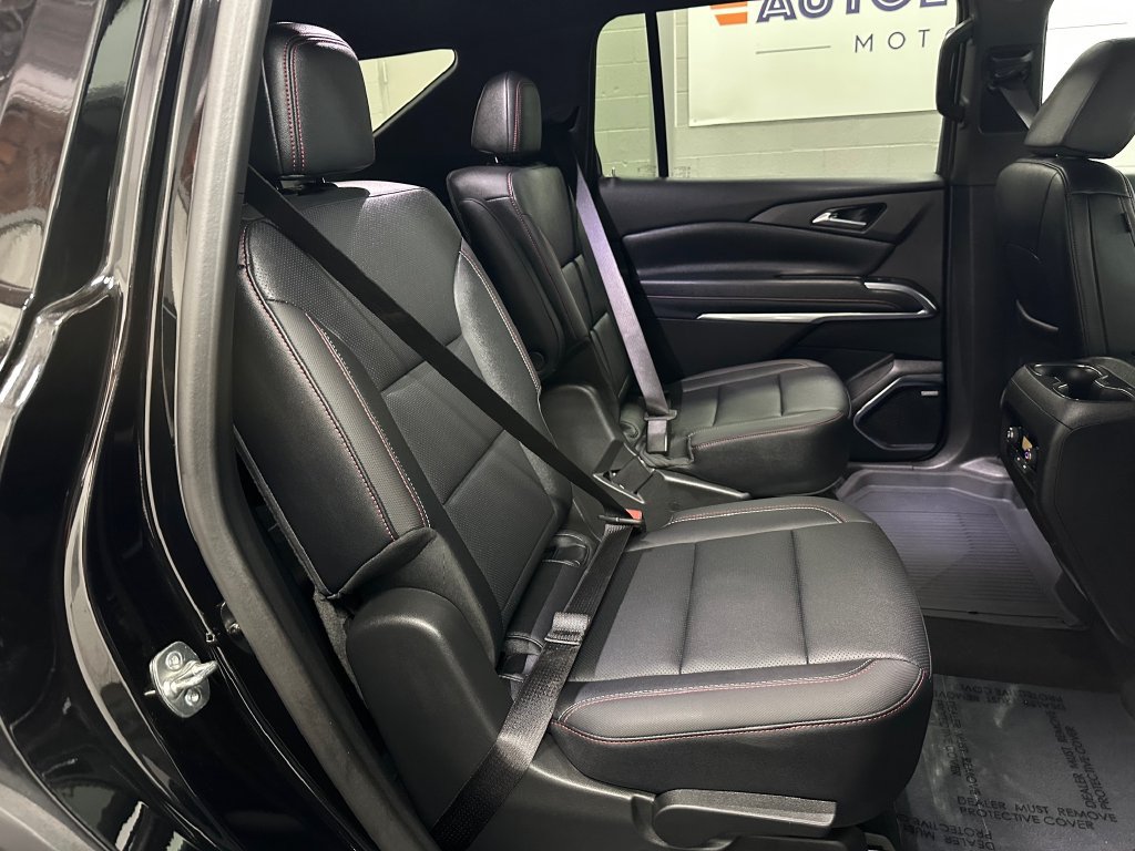 Used 2025 Chevrolet Traverse Z71 w/ Enhanced Driving Package AWD/4WD image 20