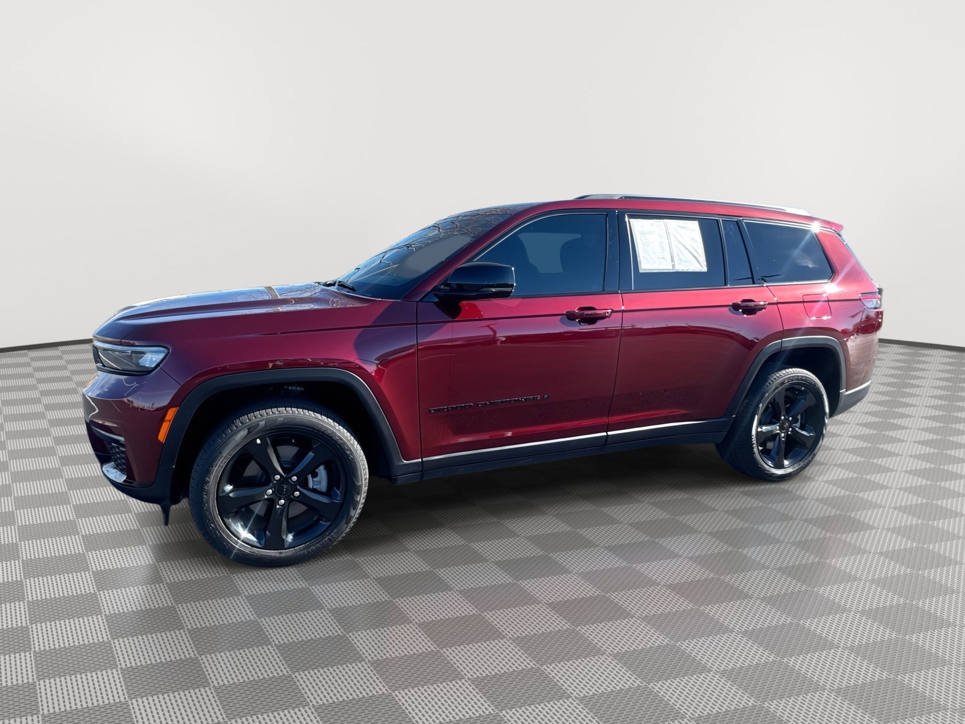 Used 2024 Jeep Grand Cherokee L Limited w/ Black Appearance Package image 1