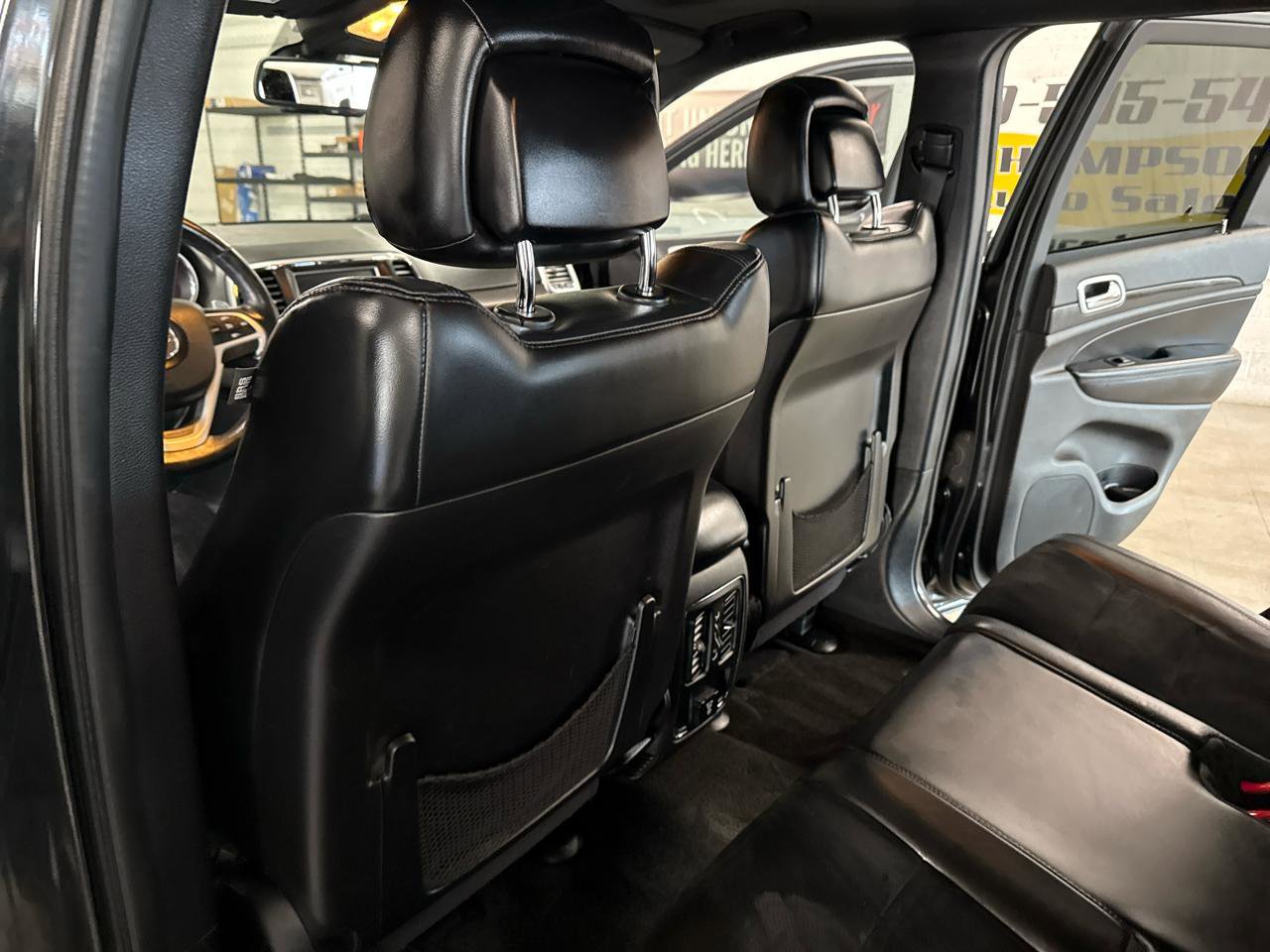 Used 2015 Jeep Grand Cherokee Altitude image 34