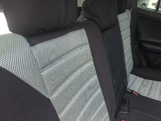 Used 2017 Toyota RAV4 XLE FWD image 11