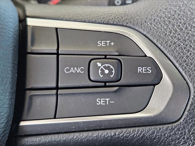 Used 2023 Jeep Compass Sport image 15