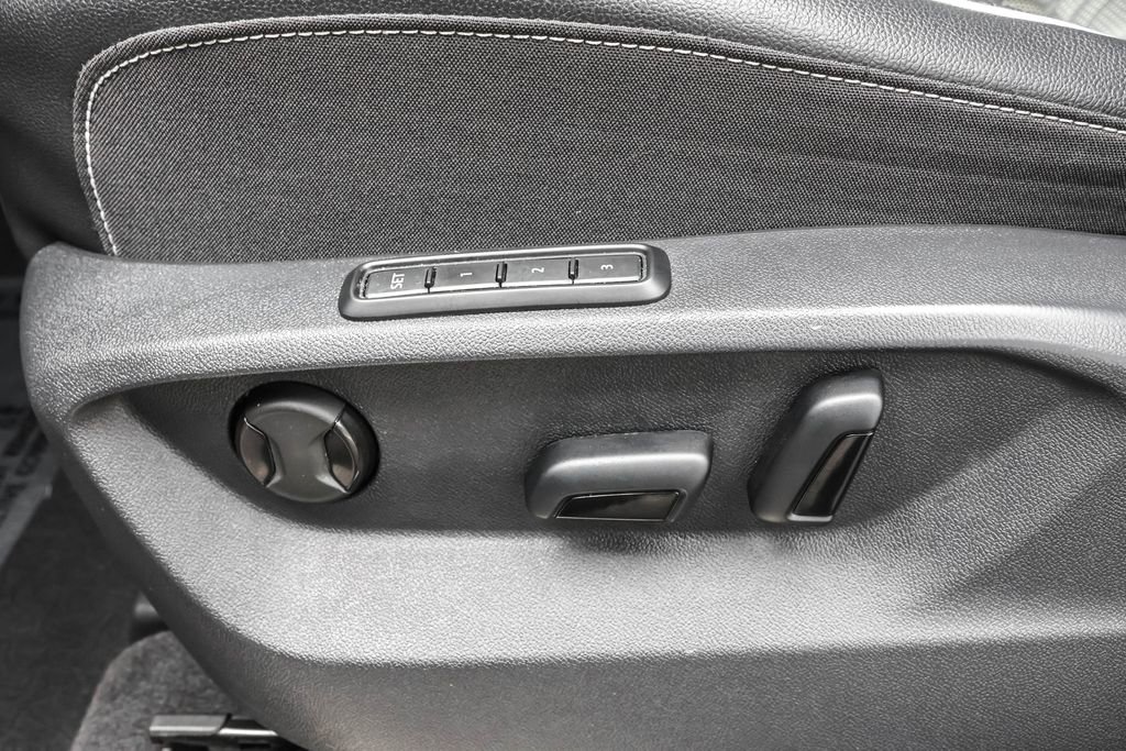 Used 2024 Volkswagen Atlas SEL Premium R-Line image 9