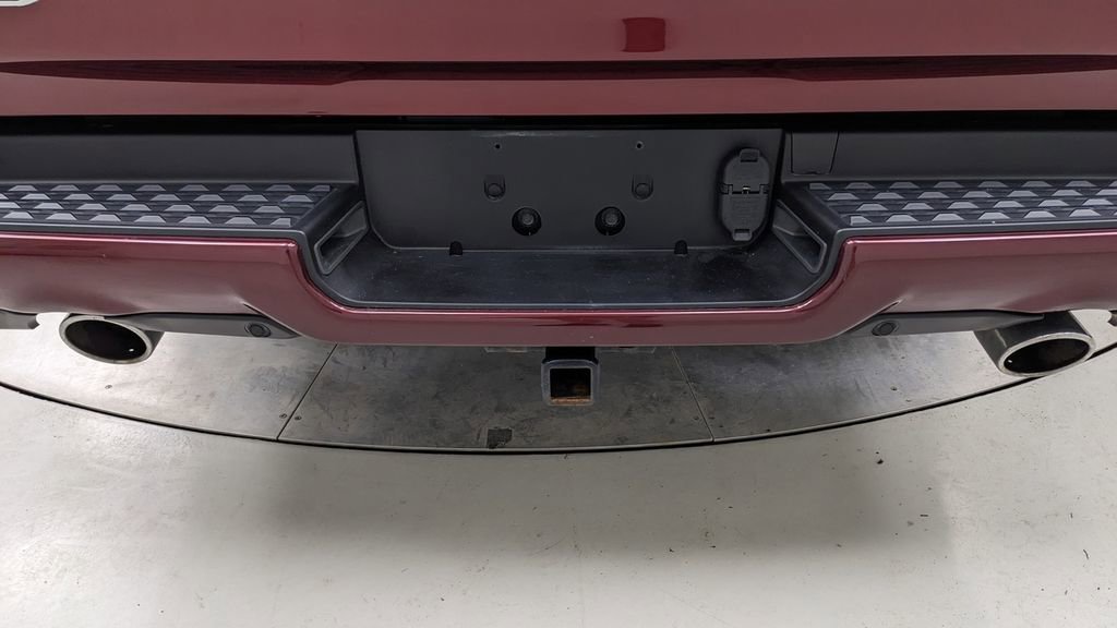 Used 2022 RAM 1500 Limited w/ Body Color Bumper Group AWD/4WD image 6