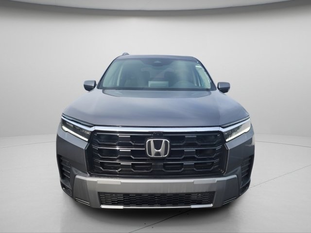 New 2026 Honda Pilot Touring image 2