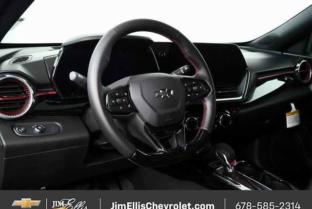 New 2026 Chevrolet Trax RS w/ Sunroof Package FWD image 4