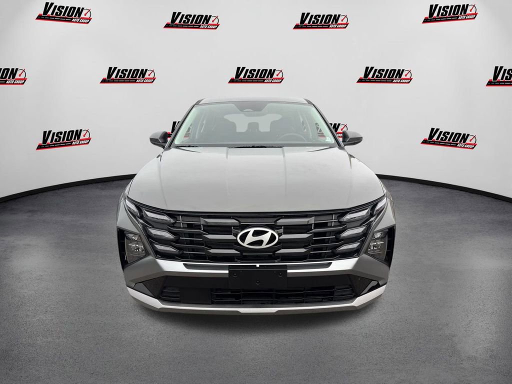 Certified 2025 Hyundai Tucson SE video 2