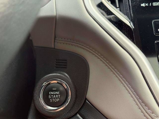 Used 2023 Subaru Outback Limited AWD/4WD image 28