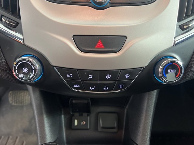 Used 2017 Chevrolet Cruze LS image 19