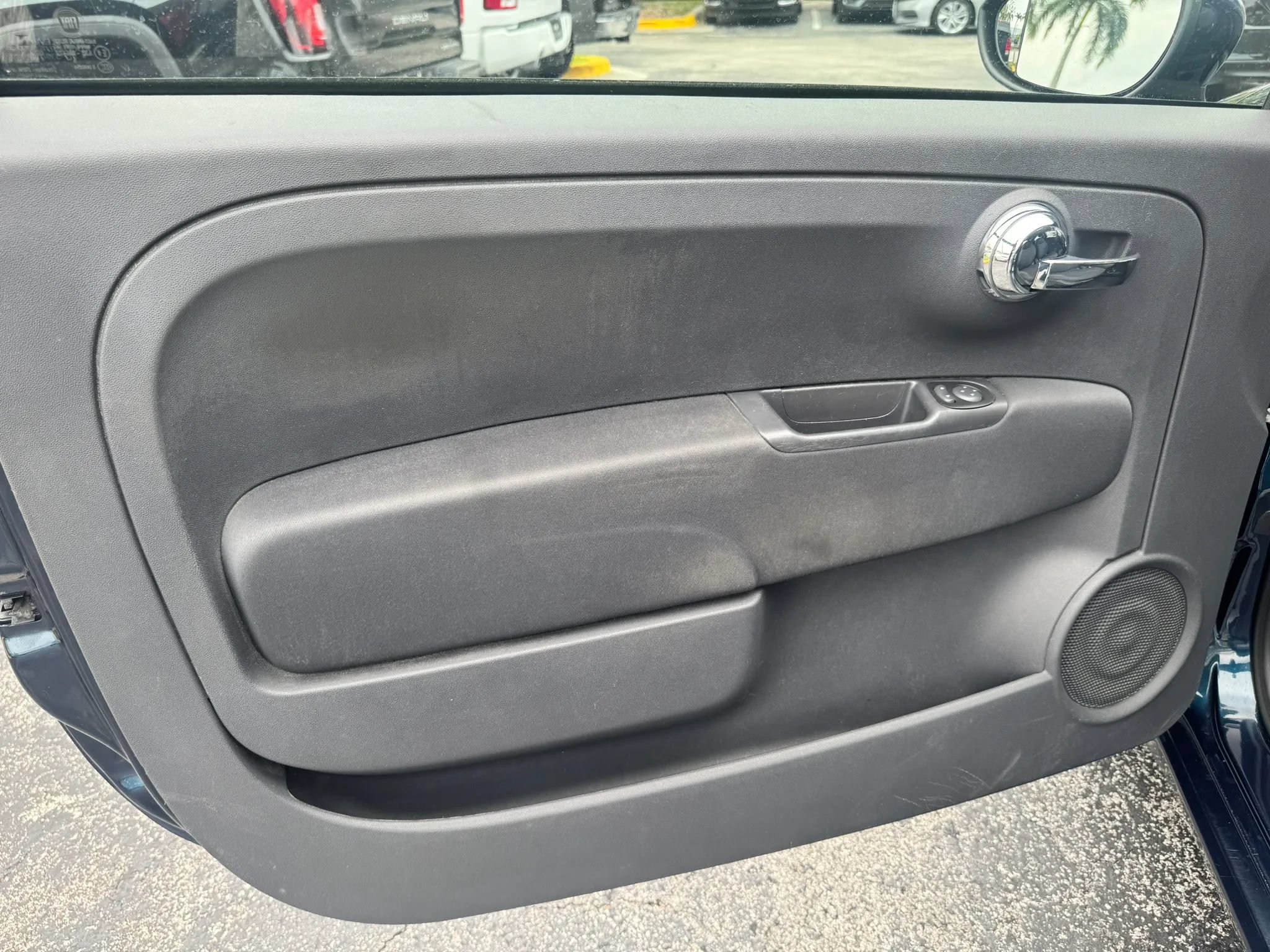 Used 2015 FIAT 500 Pop FWD image 23