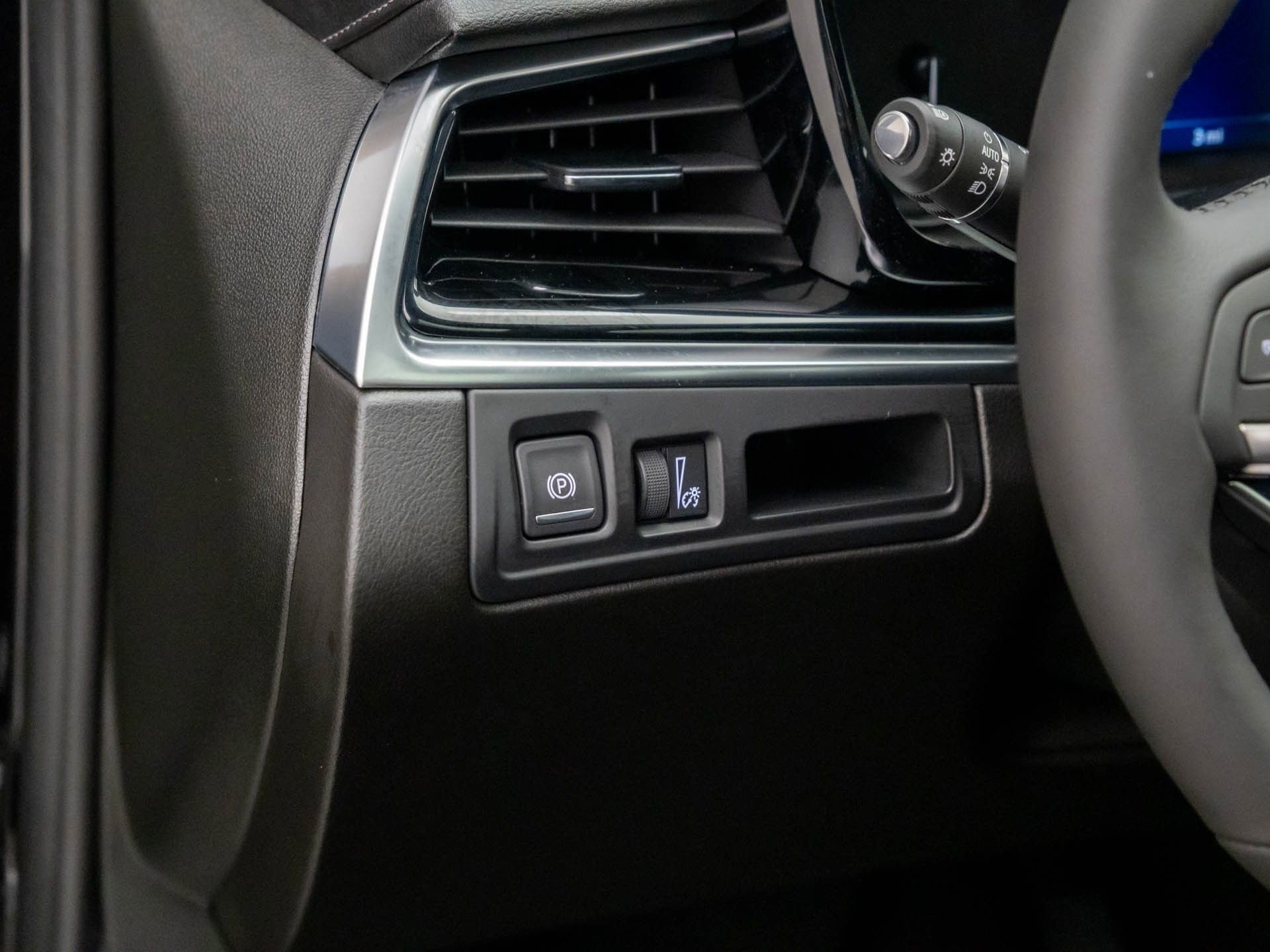 New 2025 Cadillac XT6 Premium Luxury image 22