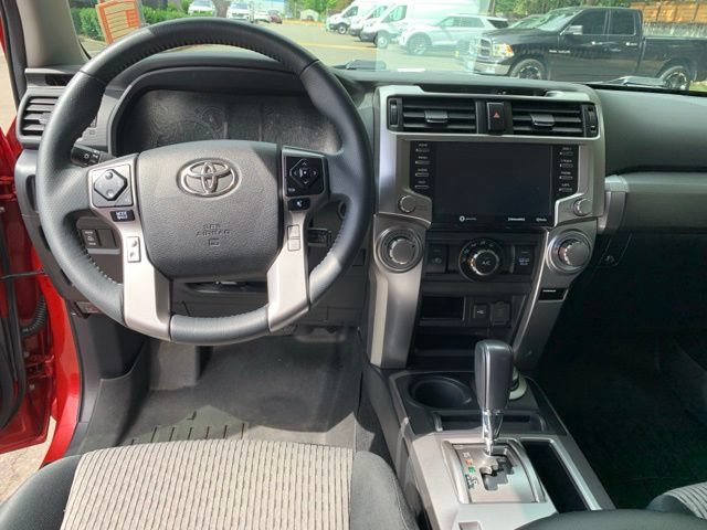 Used 2021 Toyota 4Runner SR5 AWD/4WD image 14