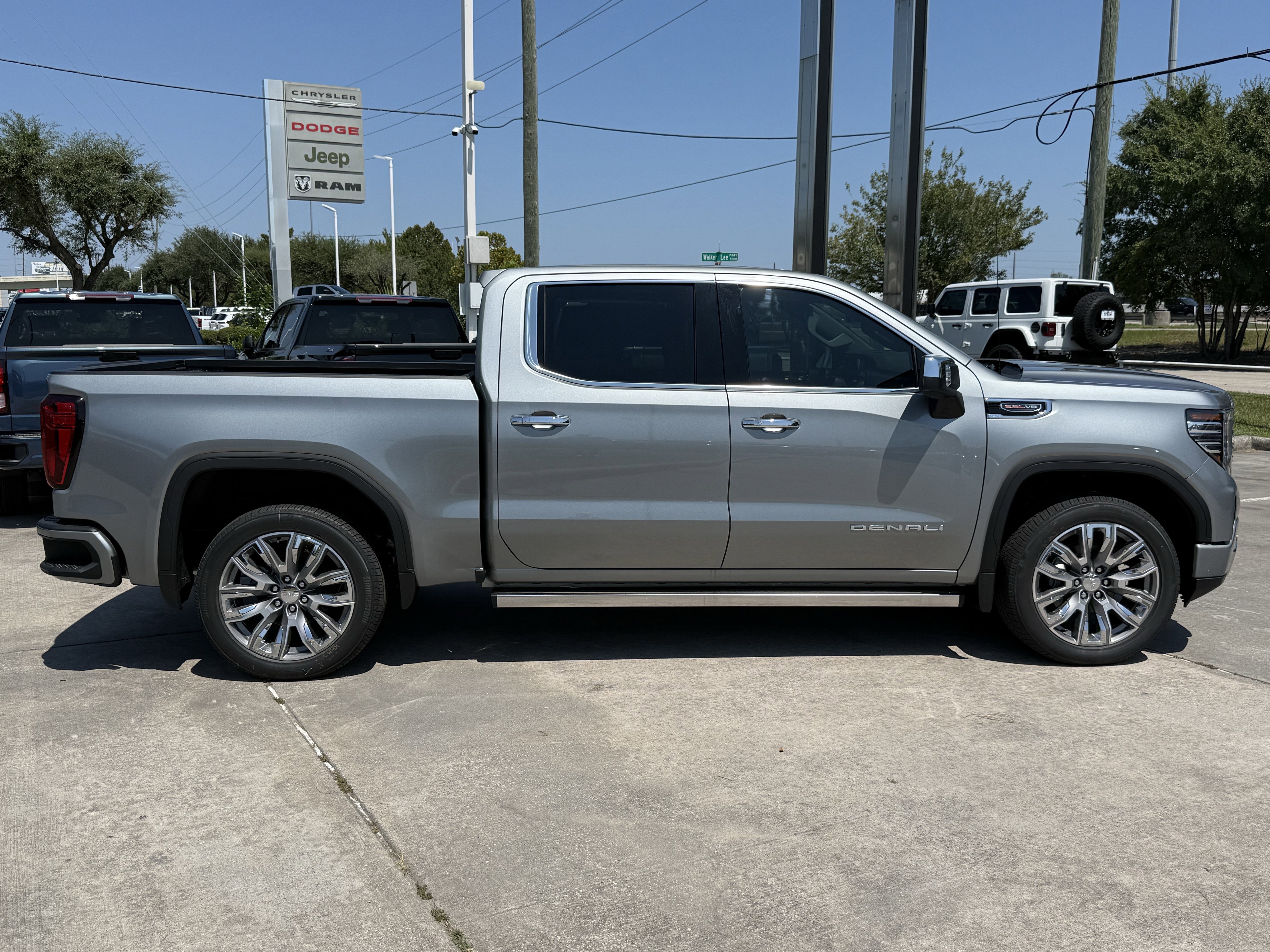 New 2026 GMC Sierra 1500 Denali w/ Denali Reserve Package image 3