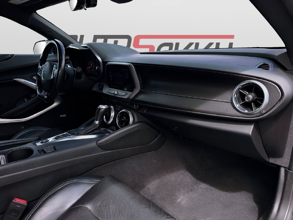 Used 2021 Chevrolet Camaro SS RWD image 28