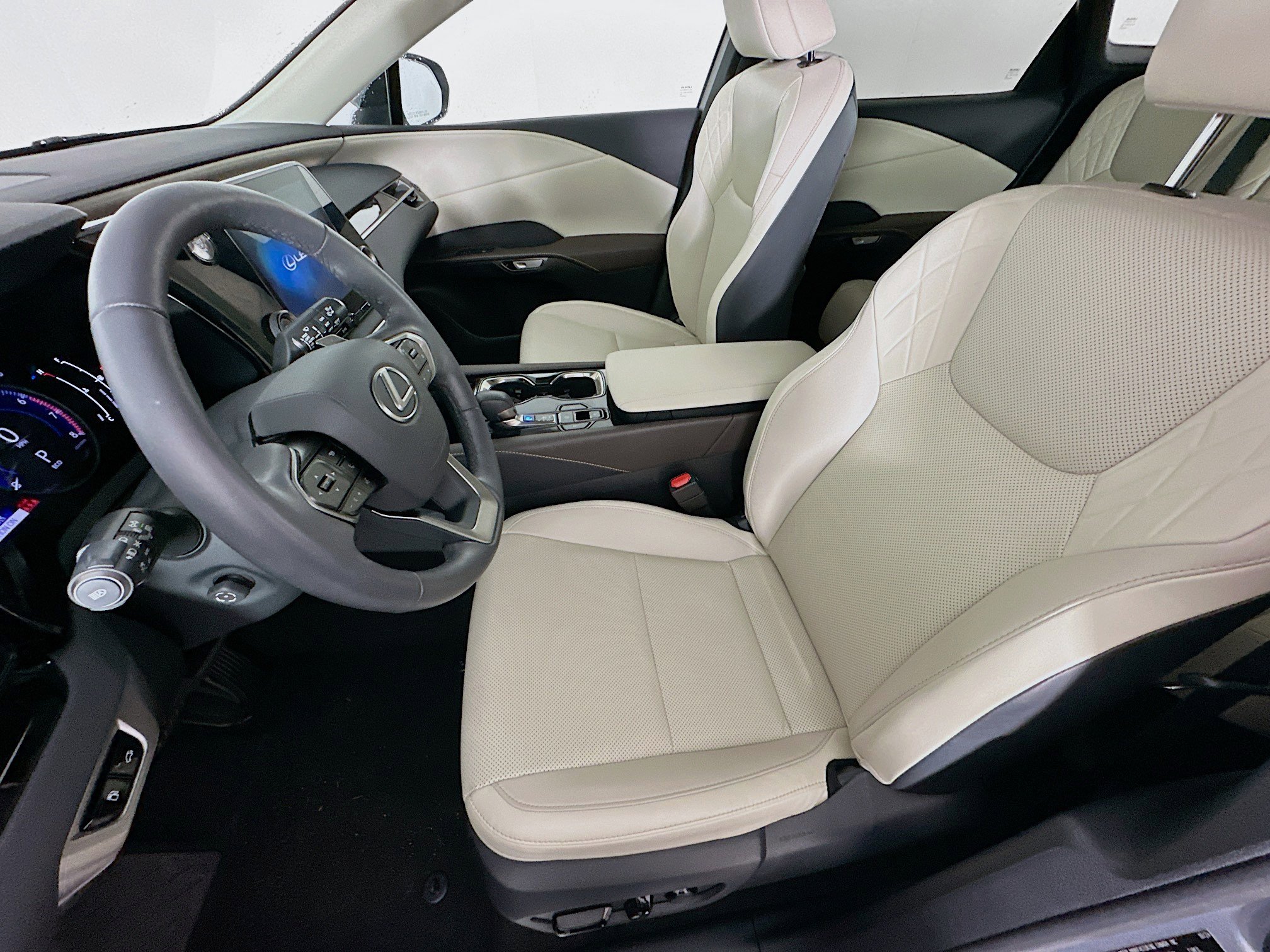 Used 2024 Lexus RX 350 RX 350 image 13