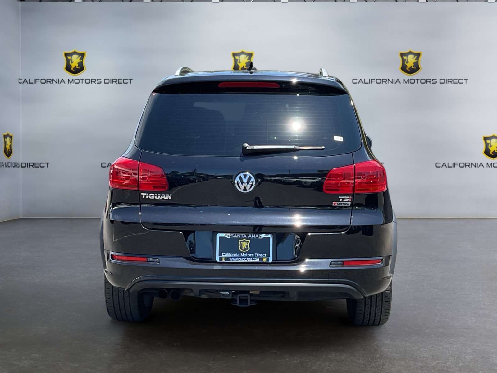 Used 2017 Volkswagen Tiguan Sport AWD/4WD image 6