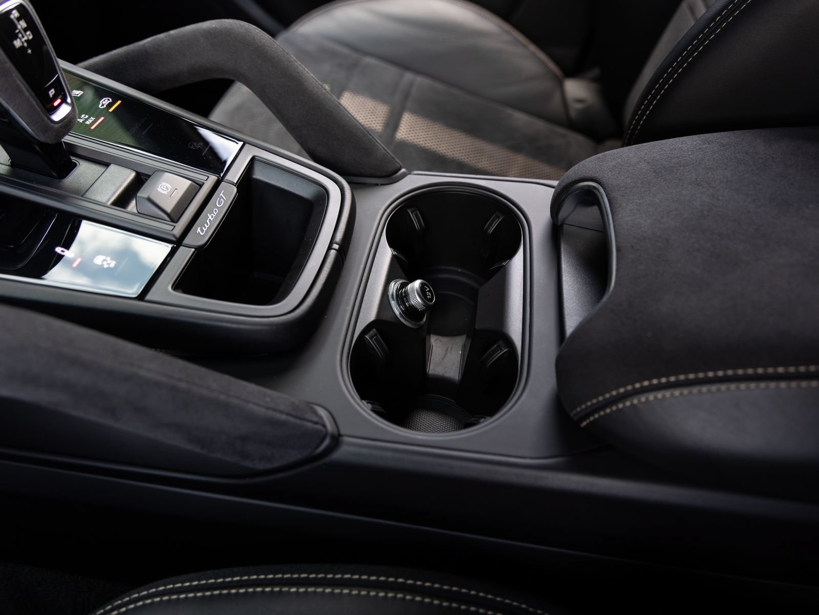 Certified 2022 Porsche Cayenne Turbo GT AWD/4WD image 18