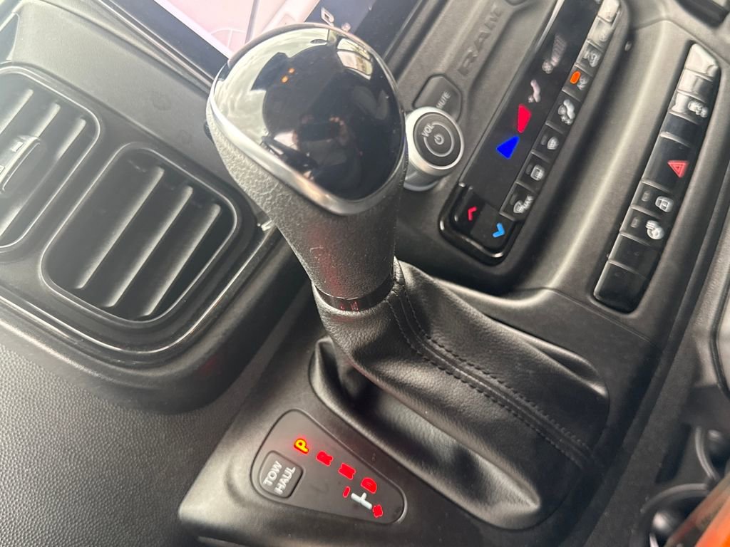 Used 2024 RAM ProMaster 2500 w/ Premium Convenience Group image 20